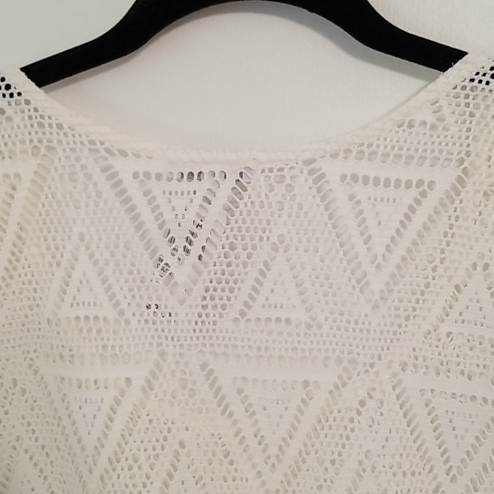 Delia's White Open Weave Crop Top in Size Large - Picture 7 of 10